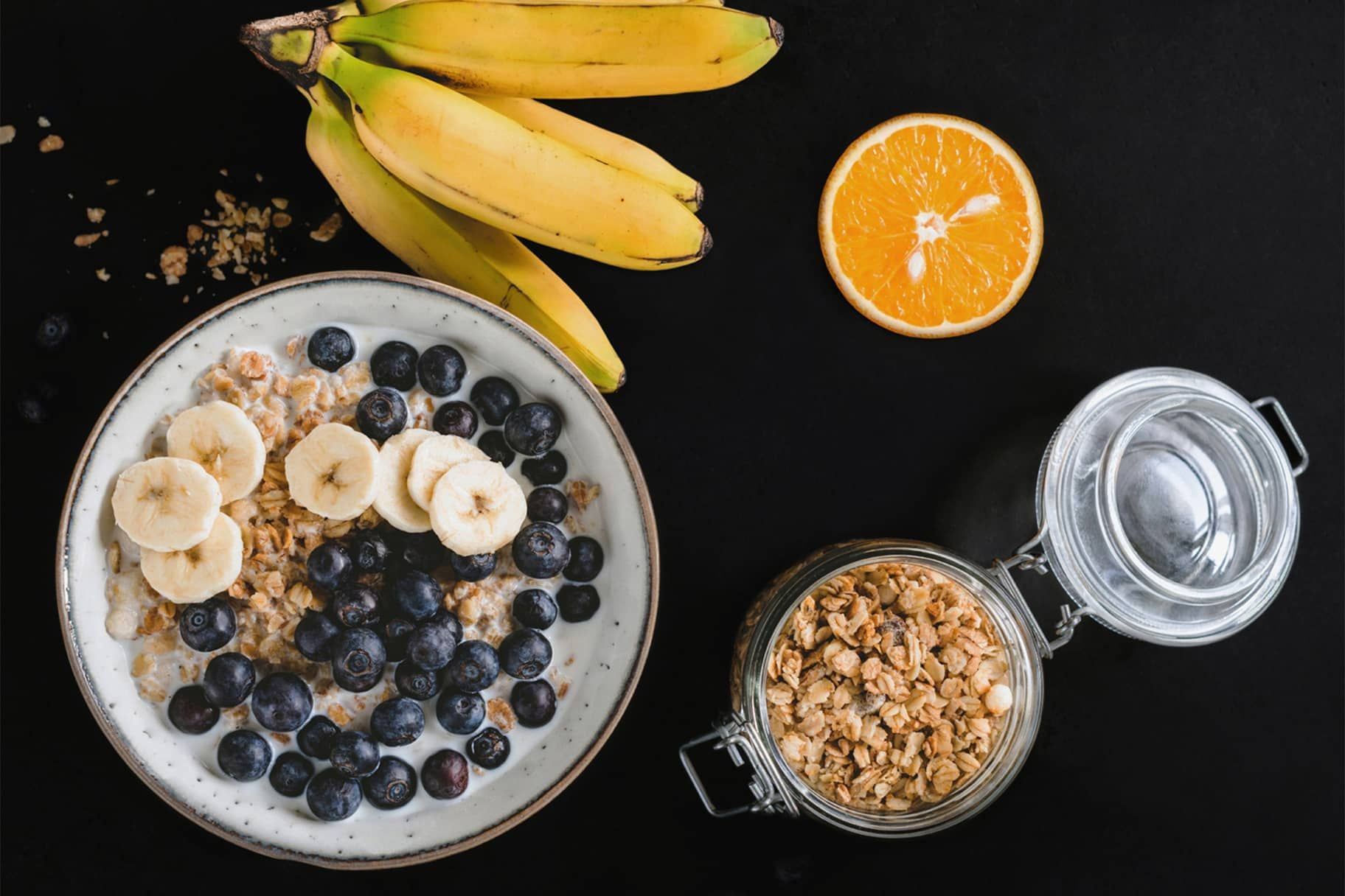 What to Eat Before Running a Race, According to Dietitians
