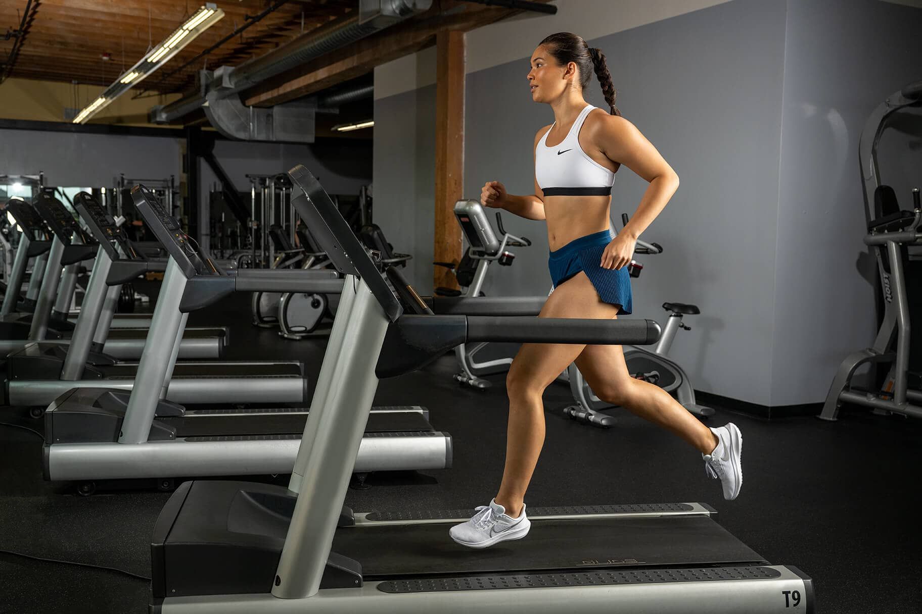 What You Need to Know About Running on a Treadmill vs. Outside