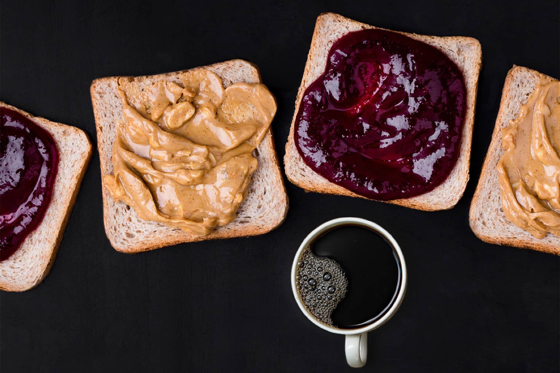 What to Eat Before Running a Race, According to Dietitians